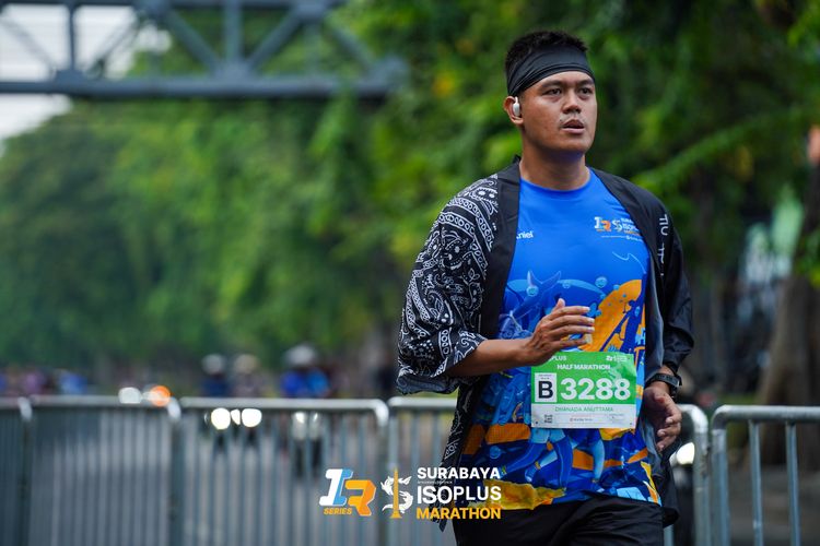 Race photo from SURABAYA ISOPLUS MARATHON 2025