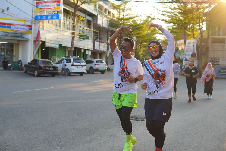 Race photo from Shake Out Run Jabar 10K