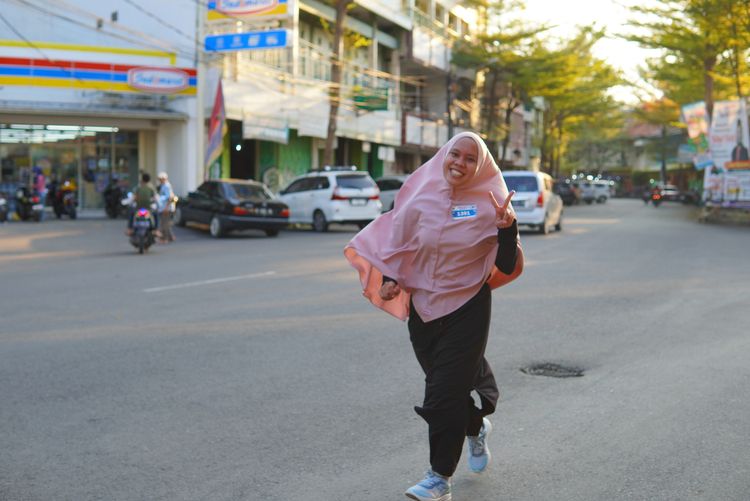 Race photo from Shake Out Run Jabar 10K
