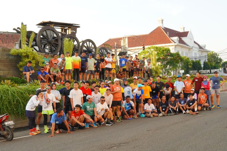 Race photo from Shake Out Run Jabar 10K