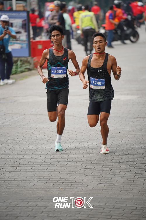 Race photo from ONE RUN 10K 2025