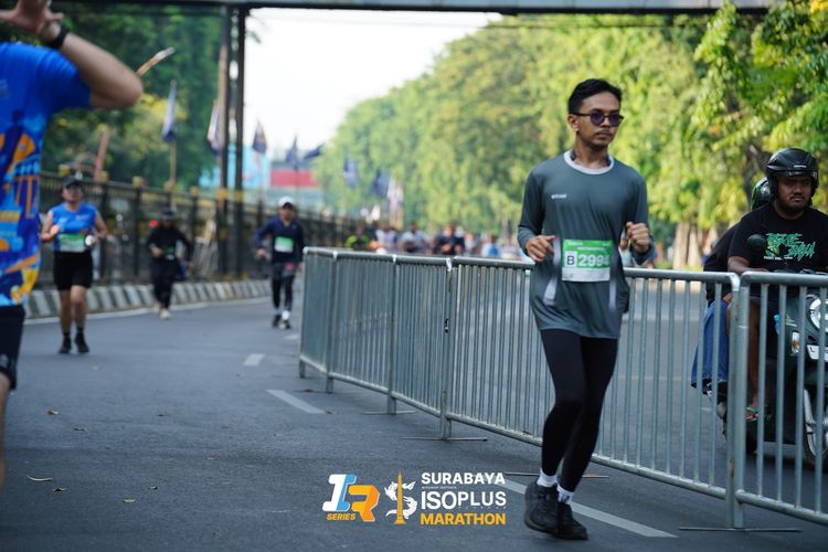 Race photo from SURABAYA ISOPLUS MARATHON 2025