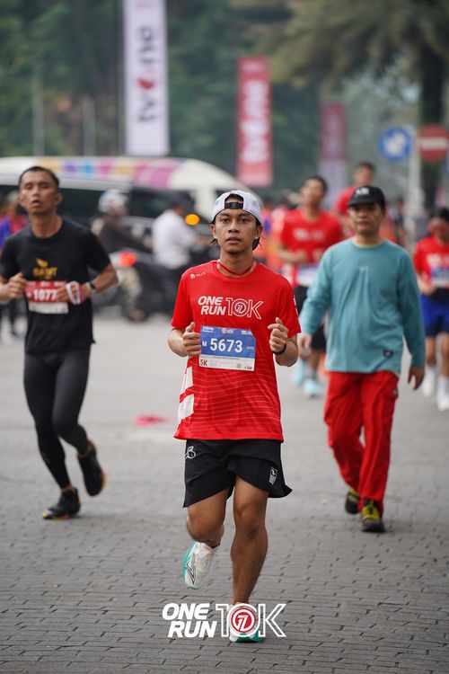 Race photo from ONE RUN 10K 2025