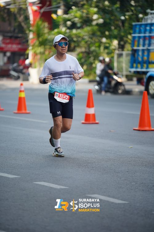 Race photo from SURABAYA ISOPLUS MARATHON 2025