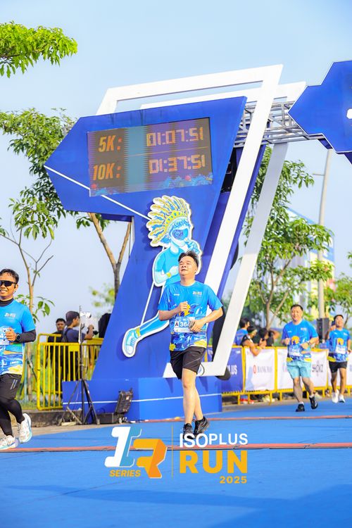 Race photo from ISOPLUS RUN 2025 - JAKARTA