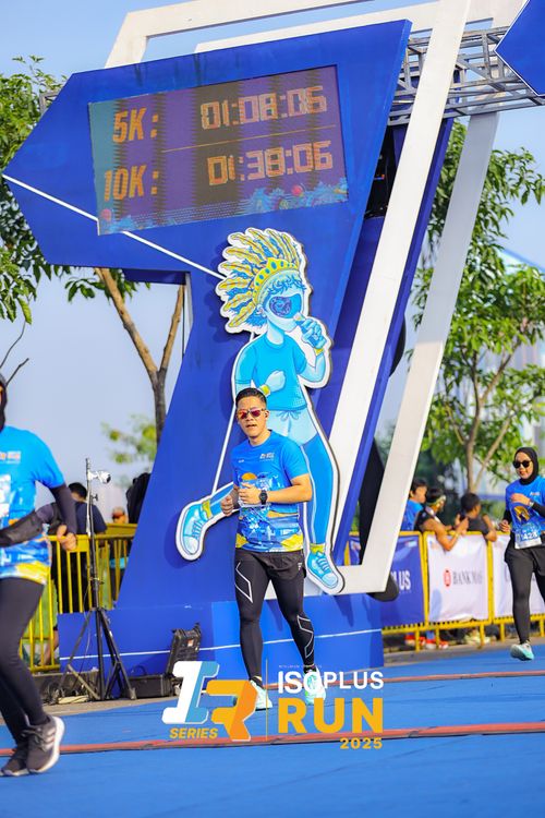 Race photo from ISOPLUS RUN 2025 - JAKARTA