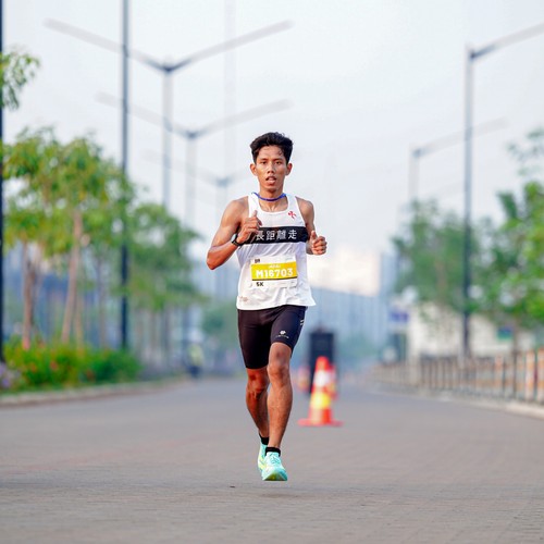 Race photo from YUK TRAVEL RUN