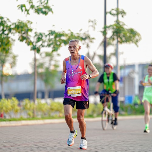 Race photo from YUK TRAVEL RUN