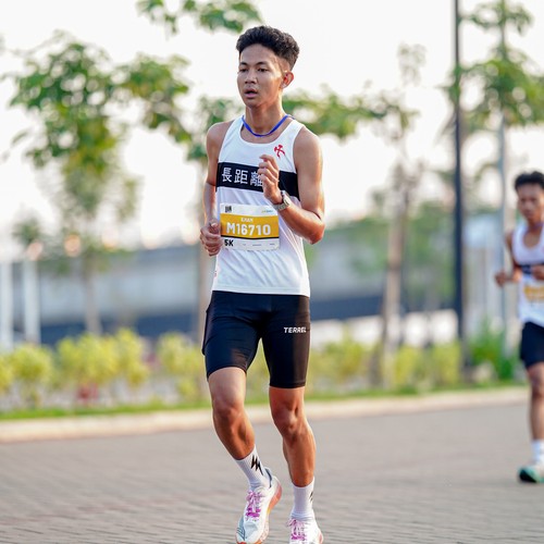 Race photo from YUK TRAVEL RUN