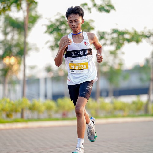 Race photo from YUK TRAVEL RUN