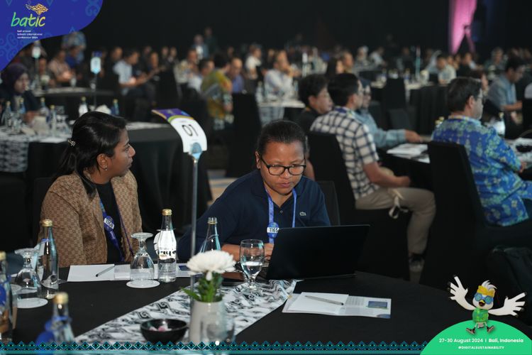 Race photo from Telin Batic 2024 Photo Search