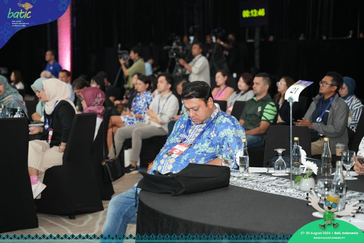Race photo from Telin Batic 2024 Photo Search
