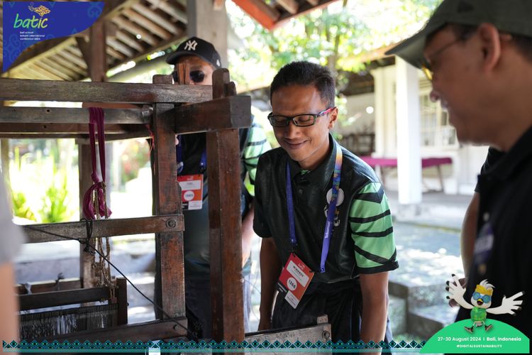 Race photo from Telin Batic 2024 Photo Search