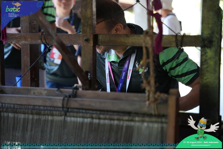 Race photo from Telin Batic 2024 Photo Search