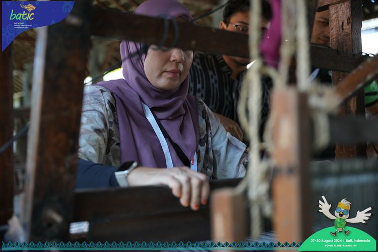 Race photo from Telin Batic 2024 Photo Search