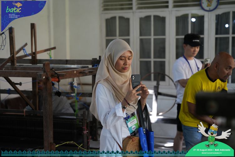 Race photo from Telin Batic 2024 Photo Search