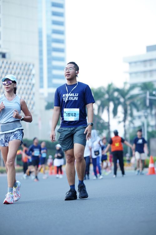 Race photo from KEMLU RUN 2025