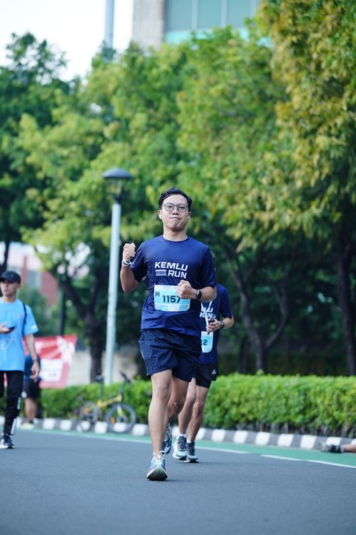 Race photo from KEMLU RUN 2025