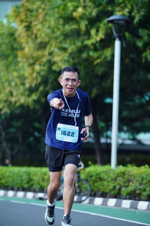 Race photo from KEMLU RUN 2025