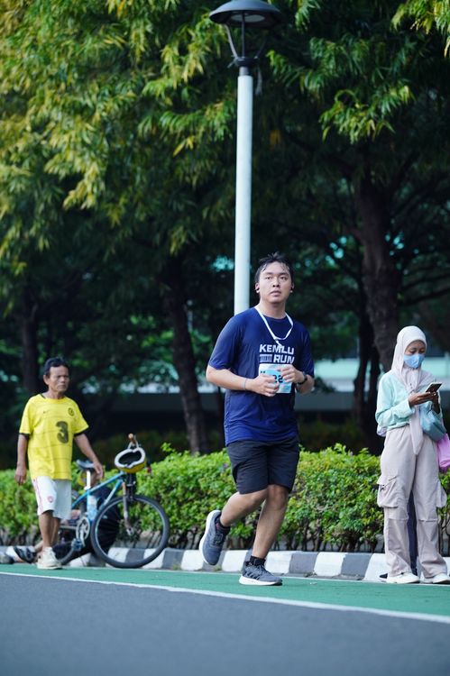Race photo from KEMLU RUN 2025