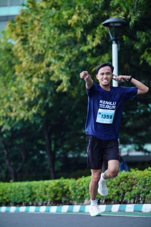 Race photo from KEMLU RUN 2025