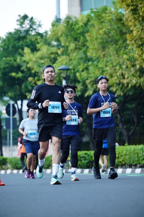 Race photo from KEMLU RUN 2025