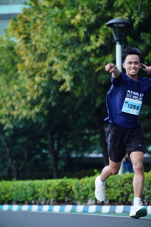 Race photo from KEMLU RUN 2025