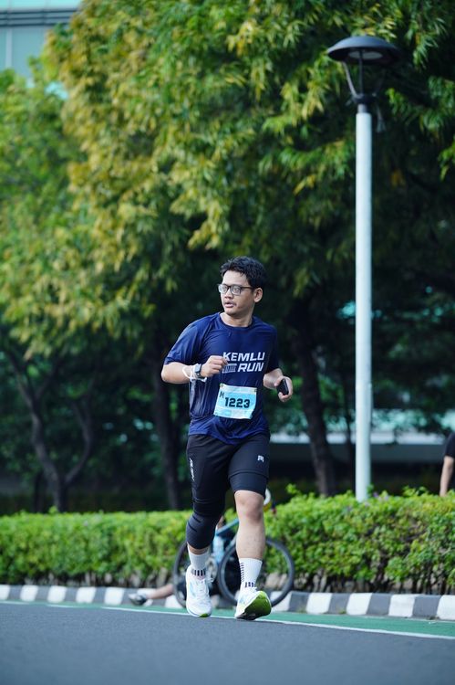 Race photo from KEMLU RUN 2025