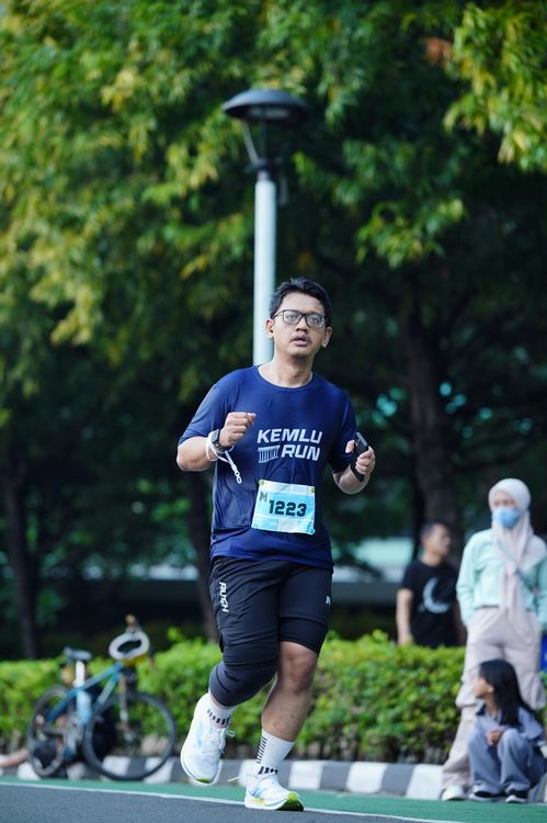 Race photo from KEMLU RUN 2025