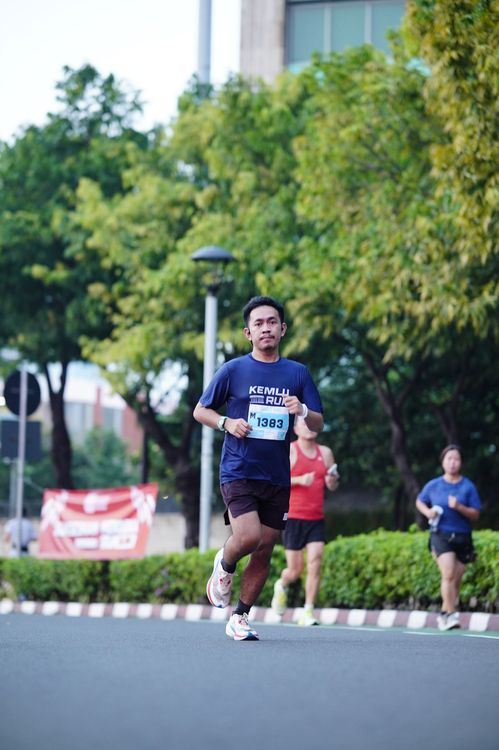 Race photo from KEMLU RUN 2025