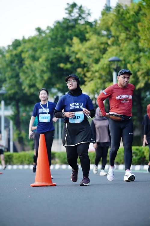 Race photo from KEMLU RUN 2025