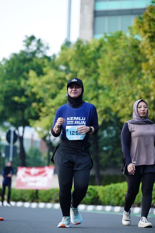 Race photo from KEMLU RUN 2025