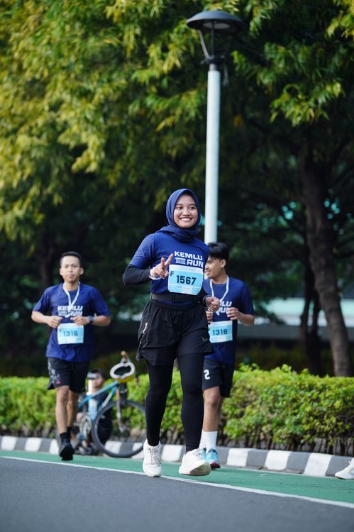 Race photo from KEMLU RUN 2025
