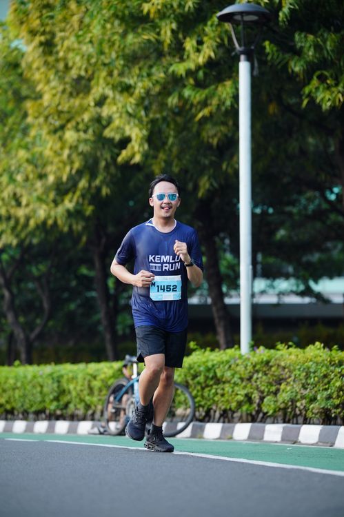 Race photo from KEMLU RUN 2025