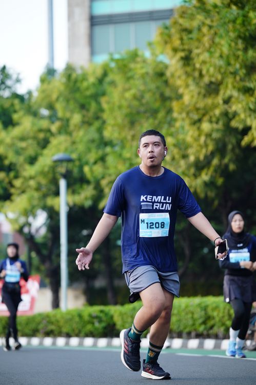 Race photo from KEMLU RUN 2025