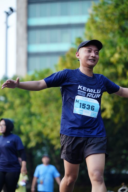 Race photo from KEMLU RUN 2025