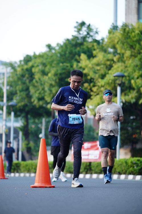 Race photo from KEMLU RUN 2025