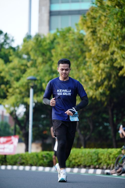 Race photo from KEMLU RUN 2025
