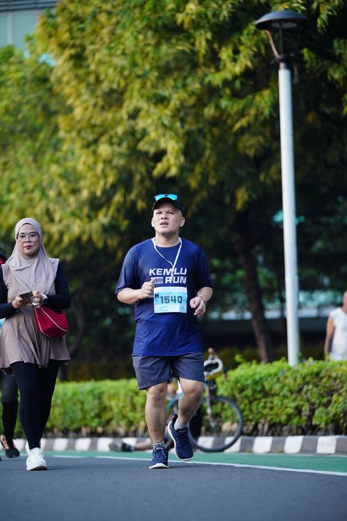Race photo from KEMLU RUN 2025