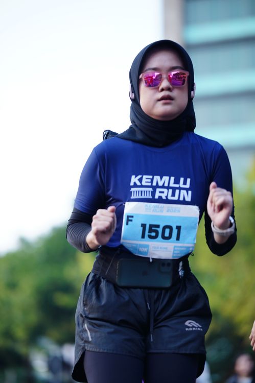 Race photo from KEMLU RUN 2025