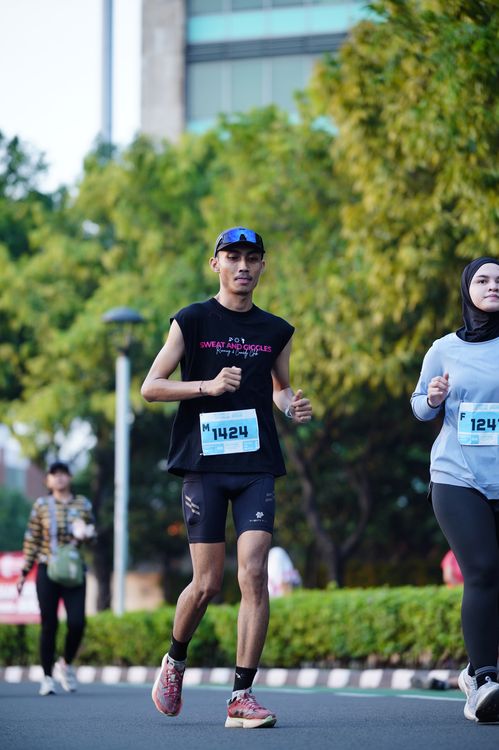 Race photo from KEMLU RUN 2025