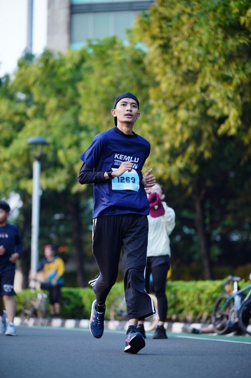 Race photo from KEMLU RUN 2025