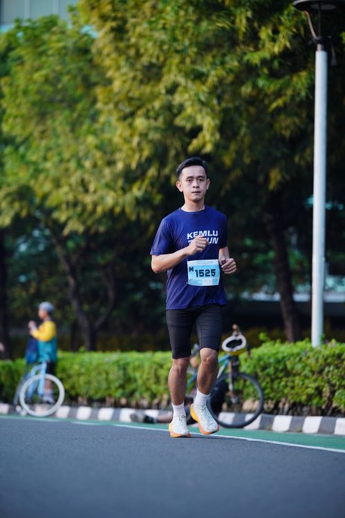 Race photo from KEMLU RUN 2025