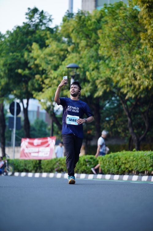 Race photo from KEMLU RUN 2025