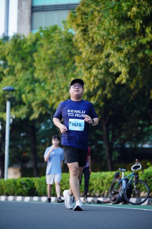 Race photo from KEMLU RUN 2025