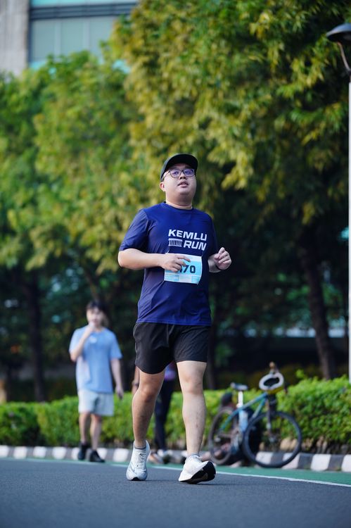 Race photo from KEMLU RUN 2025