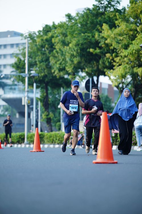 Race photo from KEMLU RUN 2025