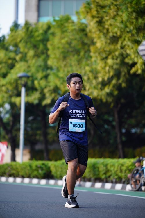 Race photo from KEMLU RUN 2025