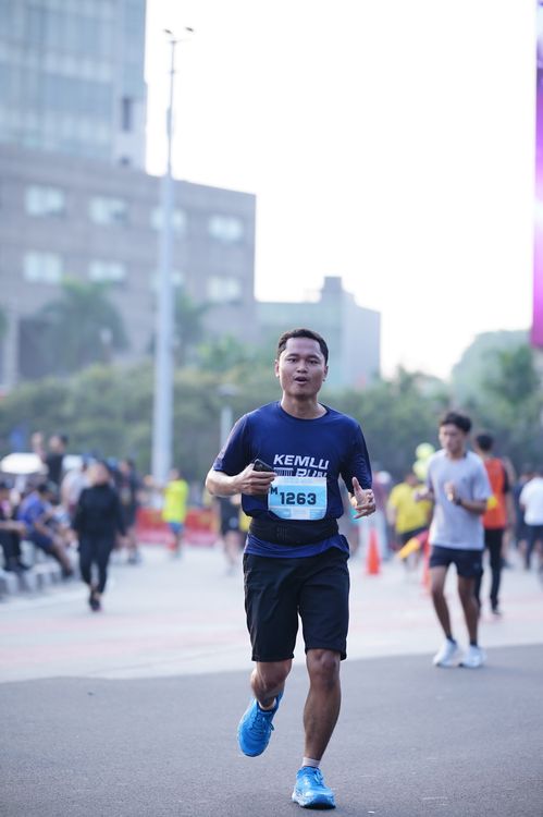 Race photo from KEMLU RUN 2025