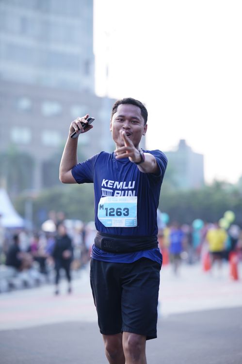 Race photo from KEMLU RUN 2025